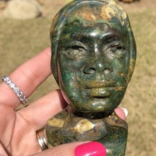 Israel Chikumbirike 1976 ▪️ African SHONA Sculpture Zimbabwe Green Verdite WOMAN picture