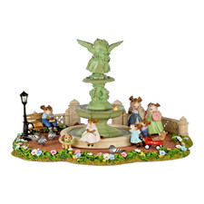 WEE FOREST FOLK M-2017 LIMITED EDITION YOUNG ANNETTE IN CENTRAL PARK picture