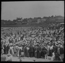 Magic Lantern Slide CHILDREN SINGING ON THE BEACH MARGATE ? C1910 PHOTO KENT picture