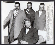ELIJAH MUHAMMAD Black Muslim leader w. son Jabir & JAMES SHABAZZ 1965 WIRE PHOTO picture