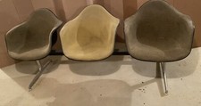 Vtg Charles & Ray Eames Tandem 3 Shell Fiberglass Chair Seating - Herman Miller picture