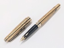 Sailor Fountain Pen '80s Wooden scroll, ebony, Kaga Takamakie,  18K M picture