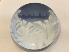BING & GRONDAHL 1895 Christmas Plate Behind the Frozen Window B&G - Scarce picture