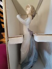Lladro figurines women.Very rare number  serial collection super SALE picture