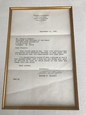 1995 rare Warren Buffett Signed Autograph LETTER See's mention Mrs. Buffett fram picture