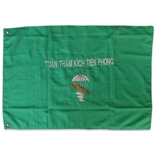 WARTIME LLDB / SOUTH VIETNAMESE SPECIAL FORCES FLAG (APFB-1025) picture