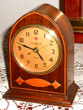 VINTAGE 1930’s Telechron GE CATHEDRAL MAHAGONY Wood Mantel Clock AB-328 WORKS picture