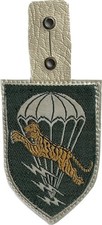 WARTIME LLDB / VIETNAMESE SPECIAL FORCES POCKET HANGER (APCI-1267) picture