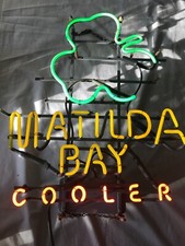 Rare MATILDA BAY Wine COOLER Vintage MILLER BREWING 3D SHAMROCK Bar SIGN 20x23½