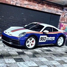 1/18 Minichamps Porsche 911 Dakar