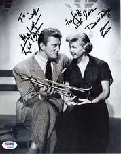 KIRK DOUGLAS AND DORIS DAY SIGNED 8X10 PHOTO. AUTHENTICATED PSA/DNA: #L33007 picture
