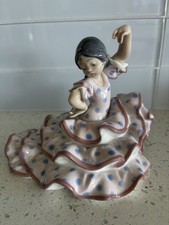 Beautiful Llardo Niña Sevillana Pose se Baile 1986 Excellent Condition. picture