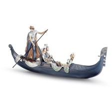 Lladro In The Gondola Figurine 01001350 picture