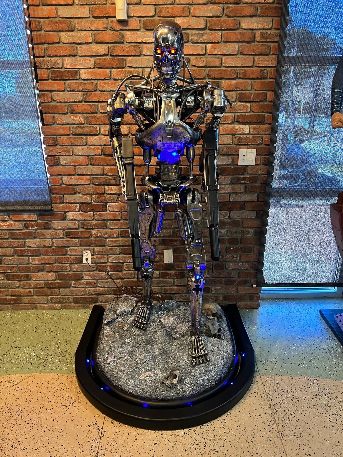 SideShow Terminator T-800 Endoskeleton Life Size Statue 1:1 Prop