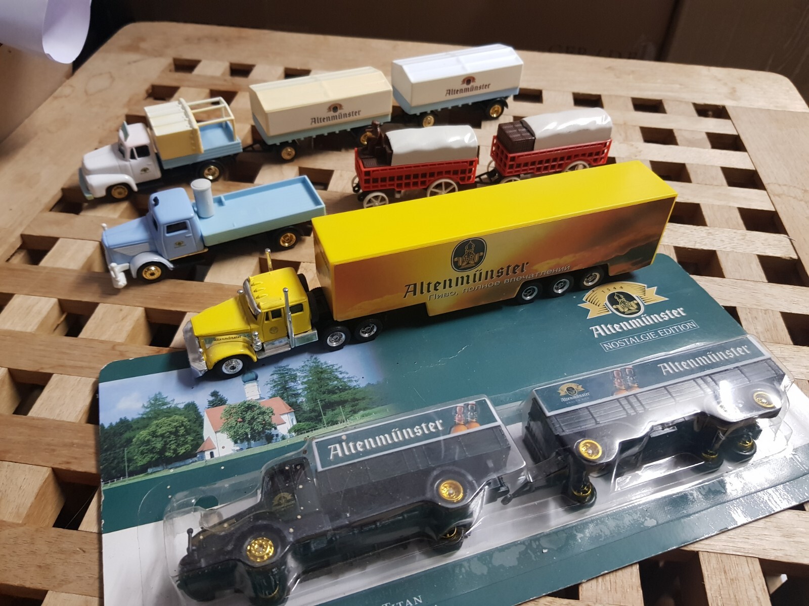 2000 Piece Selection COLLECTORS BEER TRUCKS ADVERTISING TRUCKS TRUCK TOY CAR ORIGINAL PACKAGING NEW RARE 2000 Piece Selection COLLECTORS BEER TRUCKS ADVERTISING TRUCKS TRUCK TOY CAR ORIGINAL PACKAGING NEW RARE