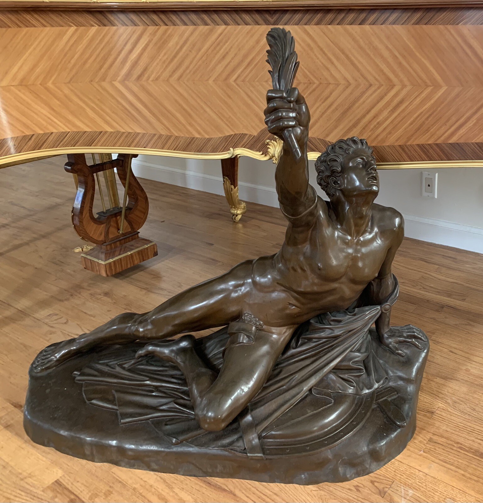 AN EXCEPTIONAL 44'' WIDE 19 CENTURY FRENCH MARATHON BARBEDIENNE BRONZE STATUE 