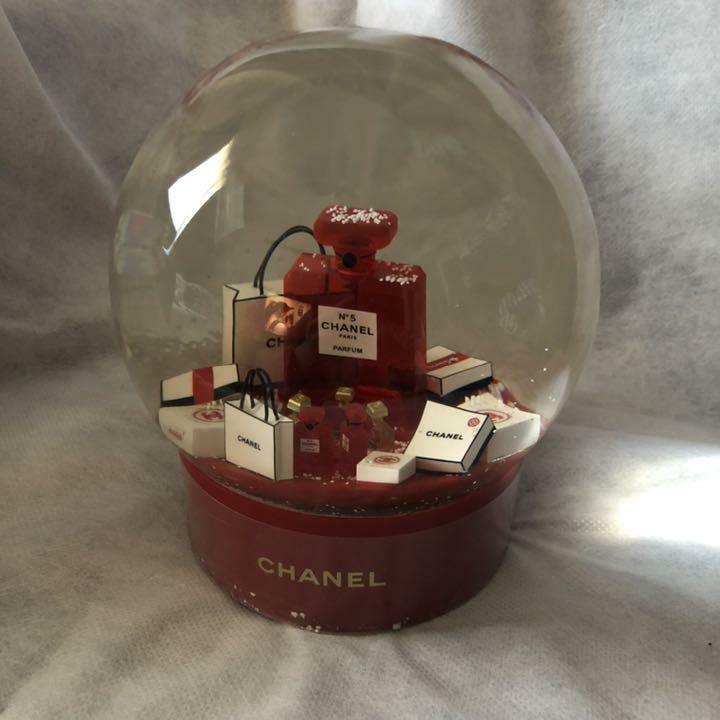 CHANEL Electric Big Snow Globe Dome VIP Christmas USB Rechargeable Novelty 