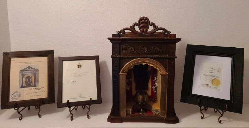 Reliquary Relics of St. Padre Pio, Glove and Chalice,  with  3 certificates