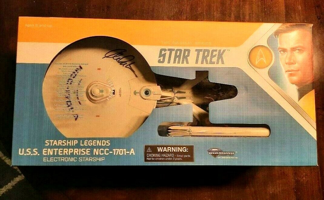 WILLIAM SHATNER SIGNED STAR TREK DIAMOND SELECT USS ENTERPRISE 1701-A JSA COA WILLIAM SHATNER SIGNED STAR TREK DIAMOND SELECT USS ENTERPRISE 1701-A JSA COA
