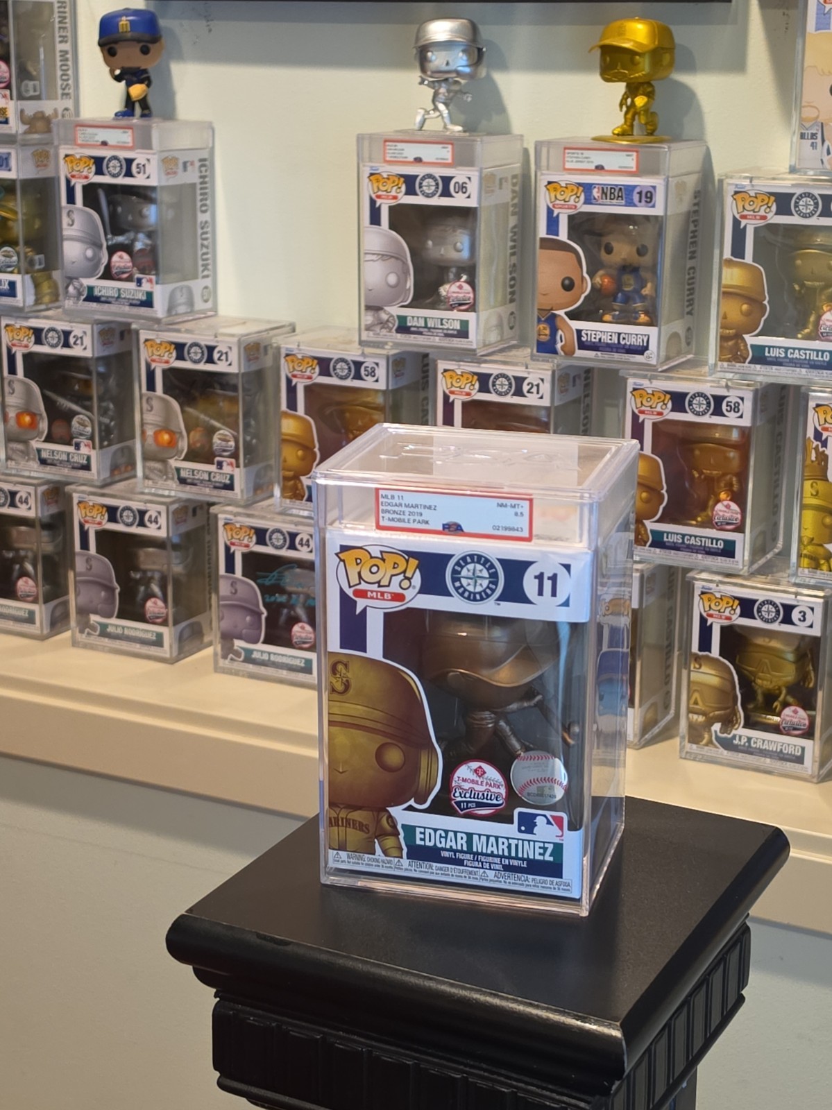 Funko Pop Edgar Martinez Bronze 11pcs PSA 8.5 Seattle Mariners Rare Funko Pop Edgar Martinez Bronze 11pcs PSA 8.5 Seattle Mariners Rare