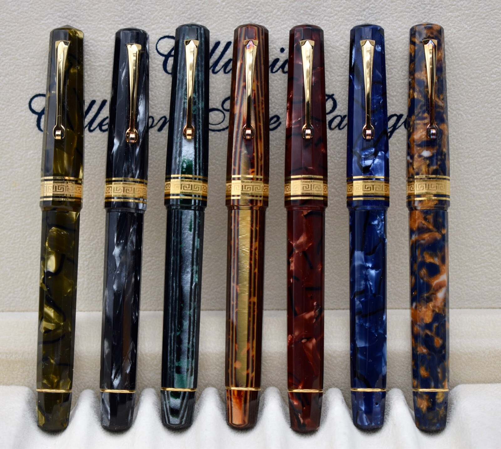 OMAS Collezione Celluloide The Paragon Set of 7 Old Style Paragon Lim Ed #08/50 OMAS Collezione Celluloide The Paragon Set of 7 Old Style Paragon Lim Ed #08/50