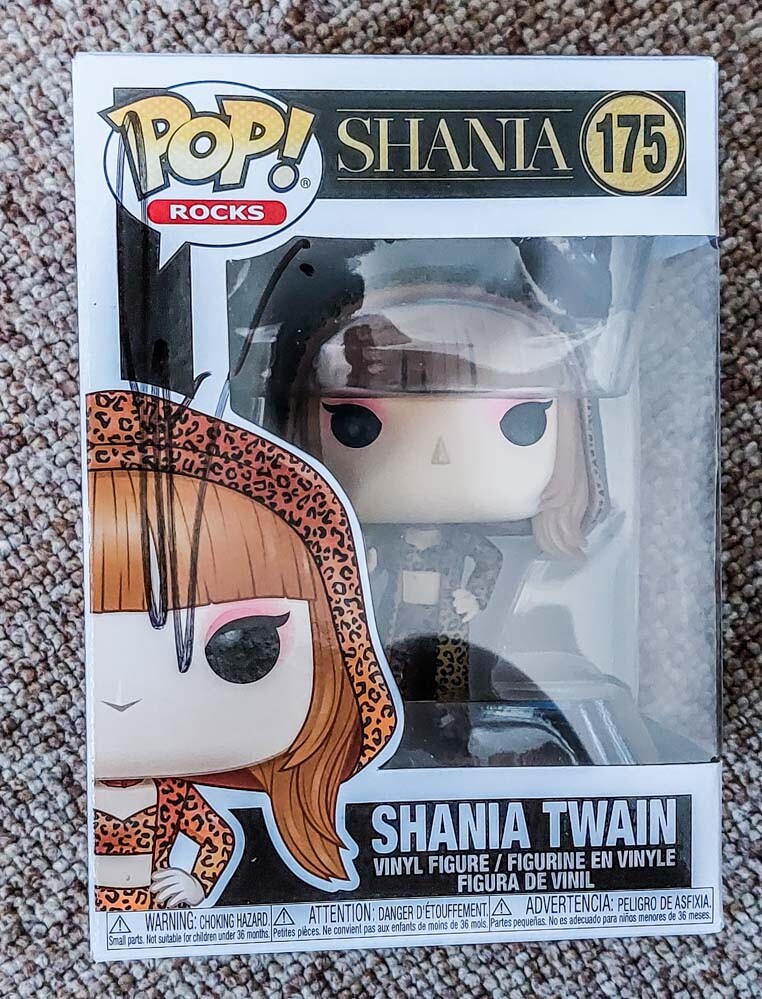 Shania Twain - Original In Person Autograph on Funko Pop - Rare Shania Twain - Original In Person Autograph on Funko Pop - Rare