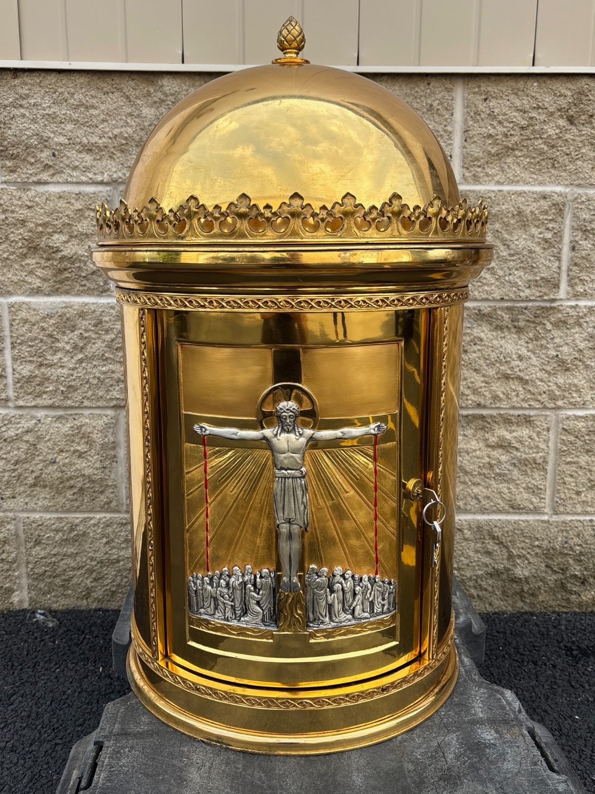 Nice Older Gold Plated Tabernacle with 3 Keys, 28 1/2 Nice Older Gold Plated Tabernacle with 3 Keys, 28 1/2