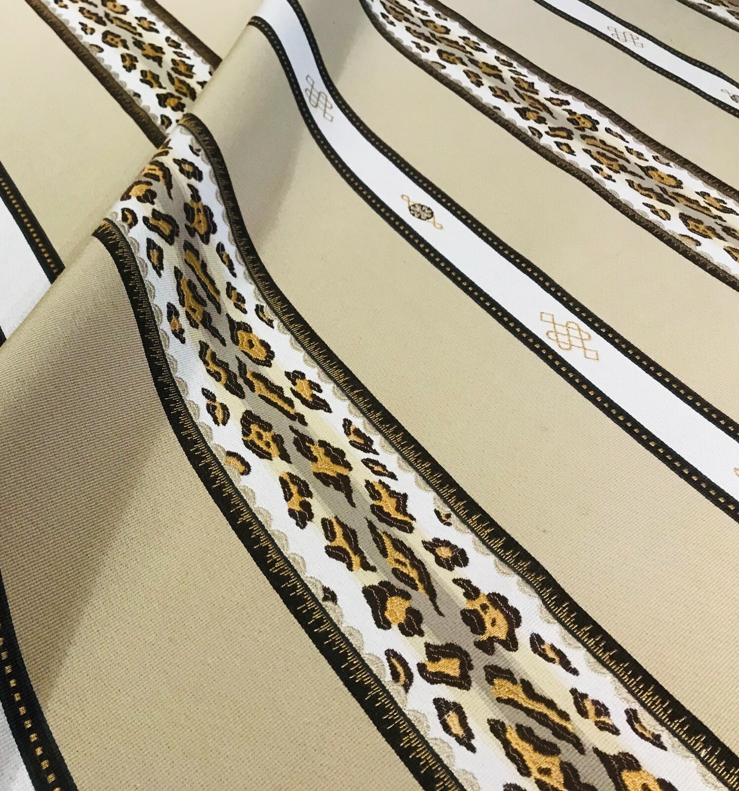 SCALAMANDRE COLONY BEIGE SCALAMANDRE COLONY BEIGE