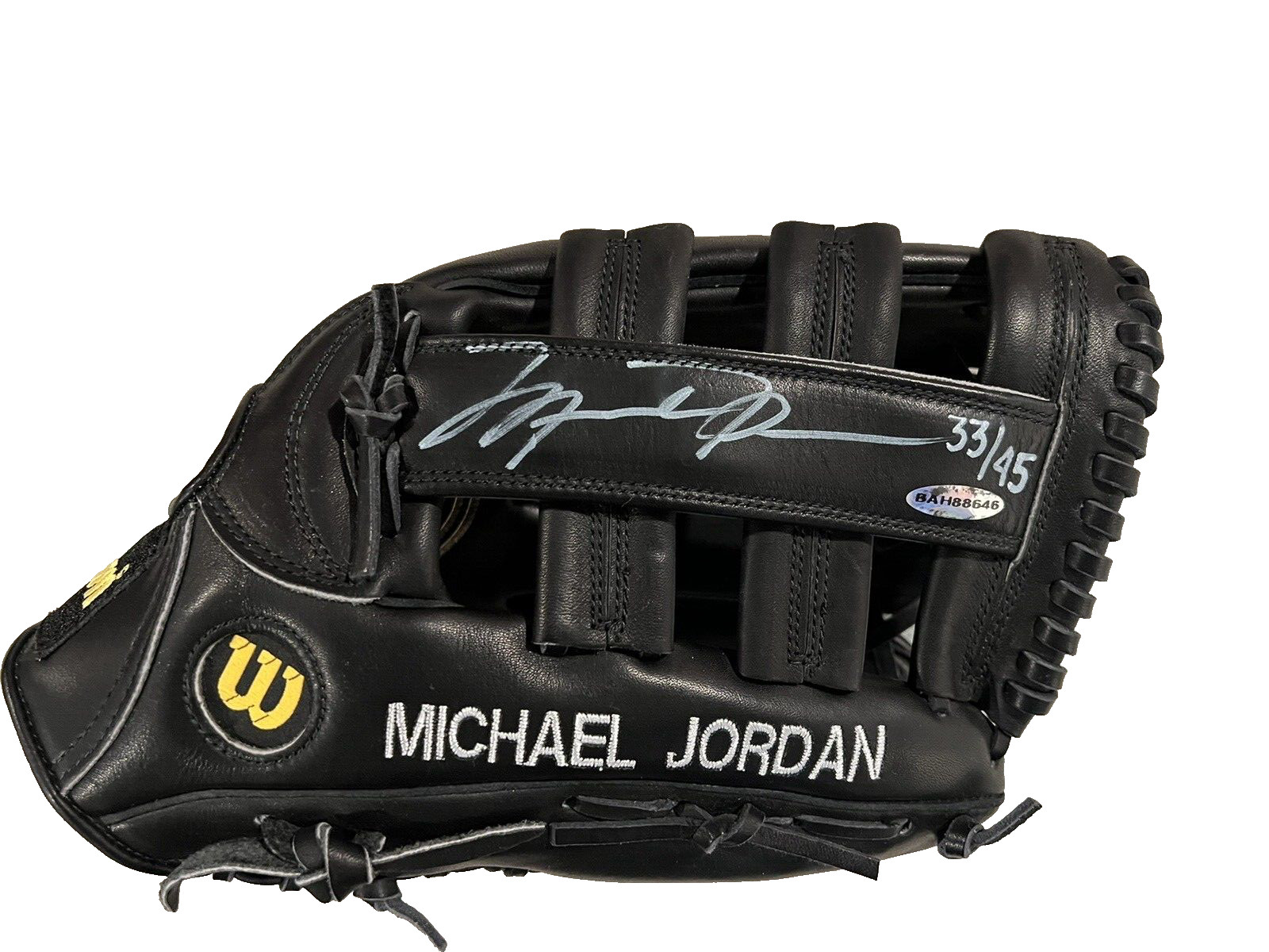 MICHAEL JORDAN AUTOGRAPH LIMITED ED. #33/45 UPPERDECK BASEBALL GLOVE GREAT ITEM. MICHAEL JORDAN AUTOGRAPH LIMITED ED. #33/45 UPPERDECK BASEBALL GLOVE GREAT ITEM.