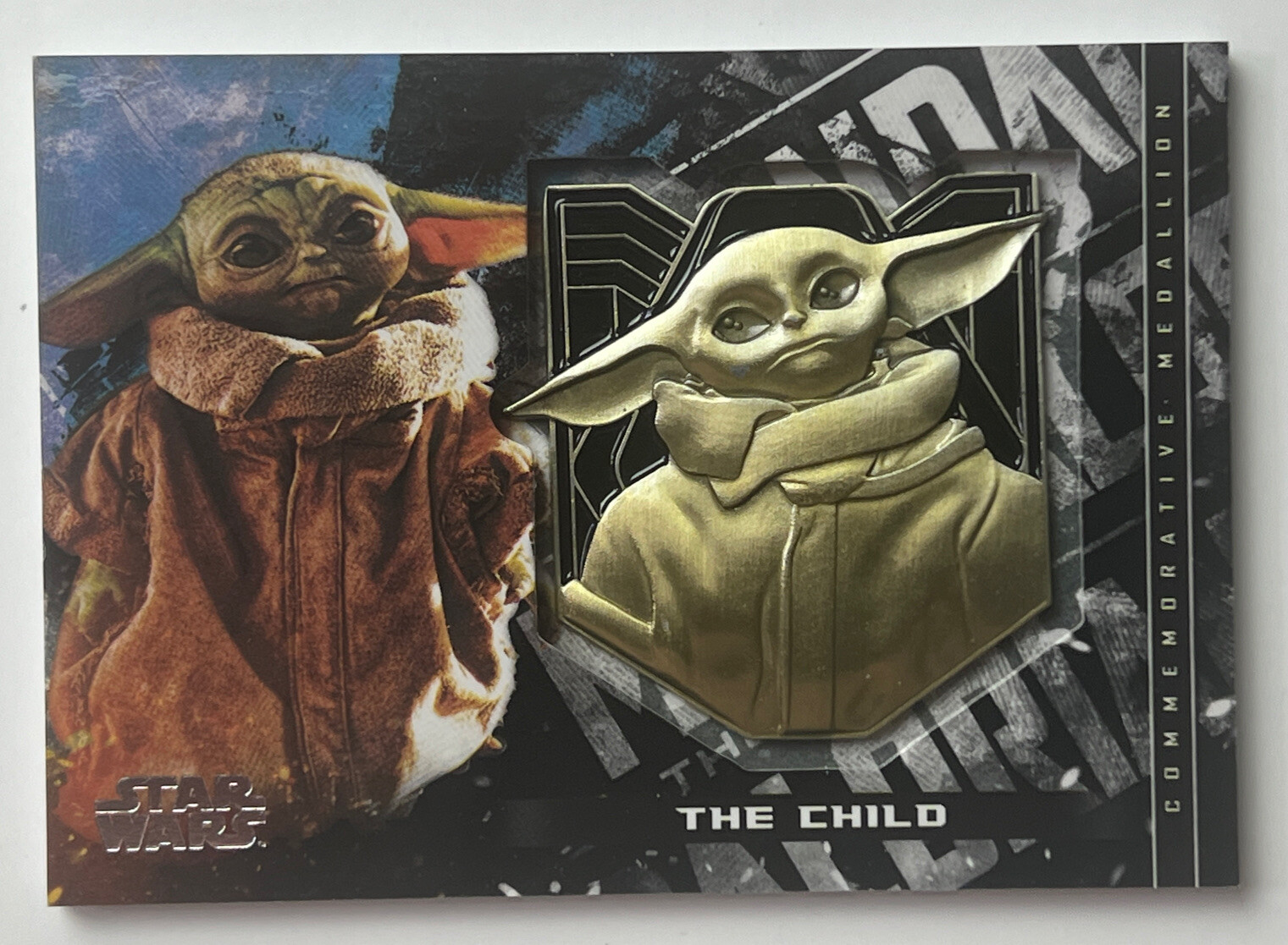 Star Wars Topps 2020 Mandalorian Season 1 The Child 1/1 Black Medallion Grogu